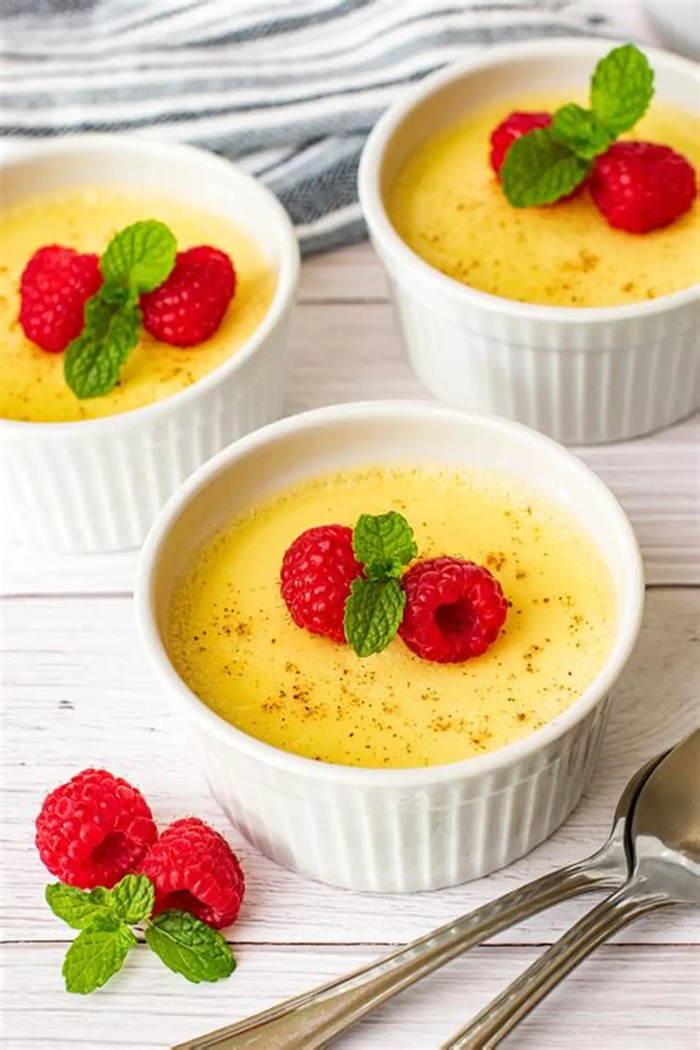 Danone - Ultra Mel Vanilla Flavoured Custard 1L