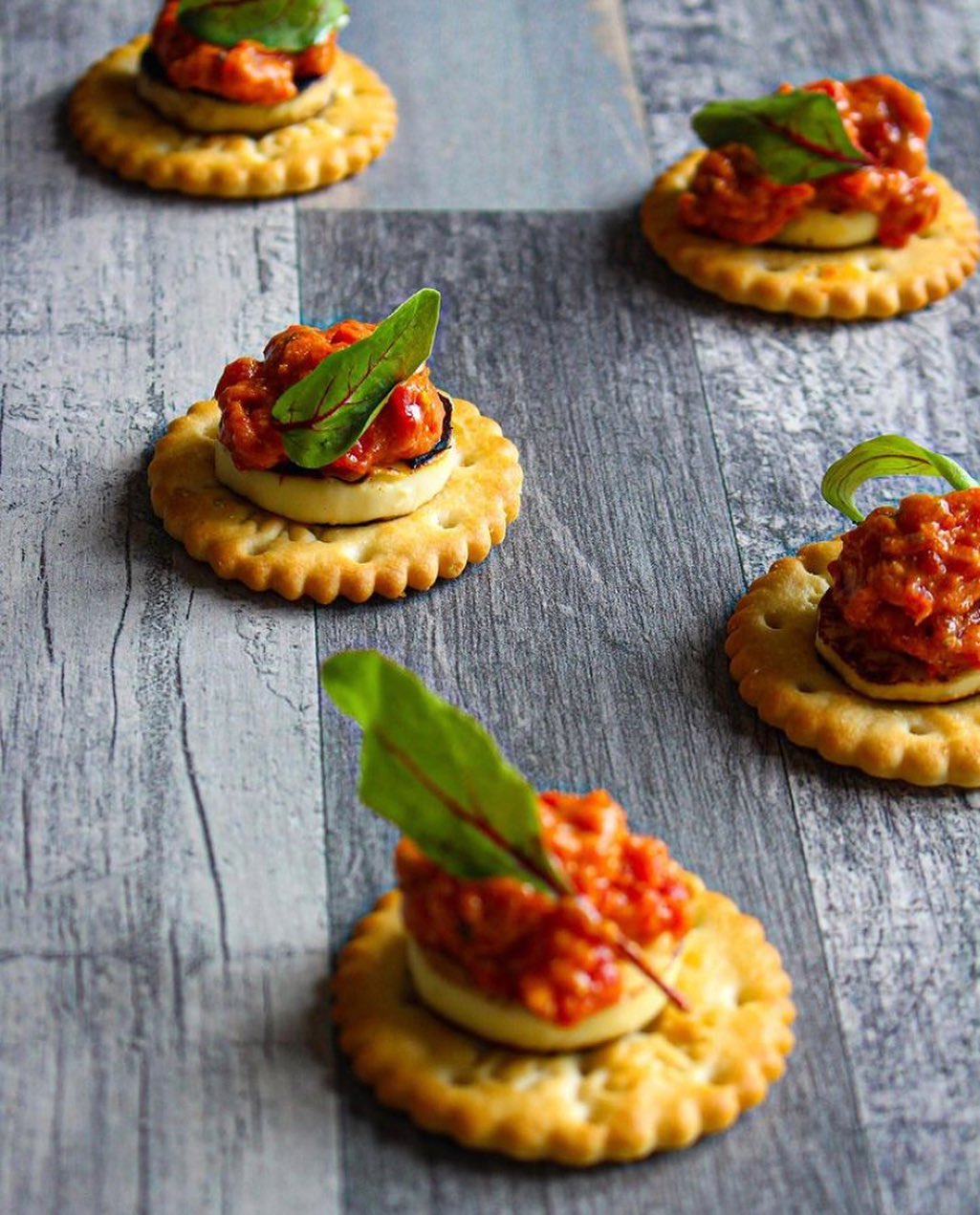 Bakers - Mini Salticrax Salted Crackers Snack Packs 6x33g