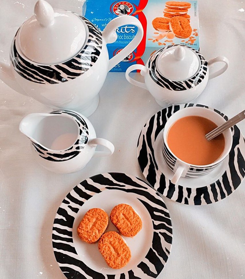 Bakers - White Choc Kits Vanilla Biscuits 200g