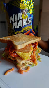 Simba - NikNaks Beef sweet Chilli Flavoured Maize Snack 135g (BB 13/07/2025)